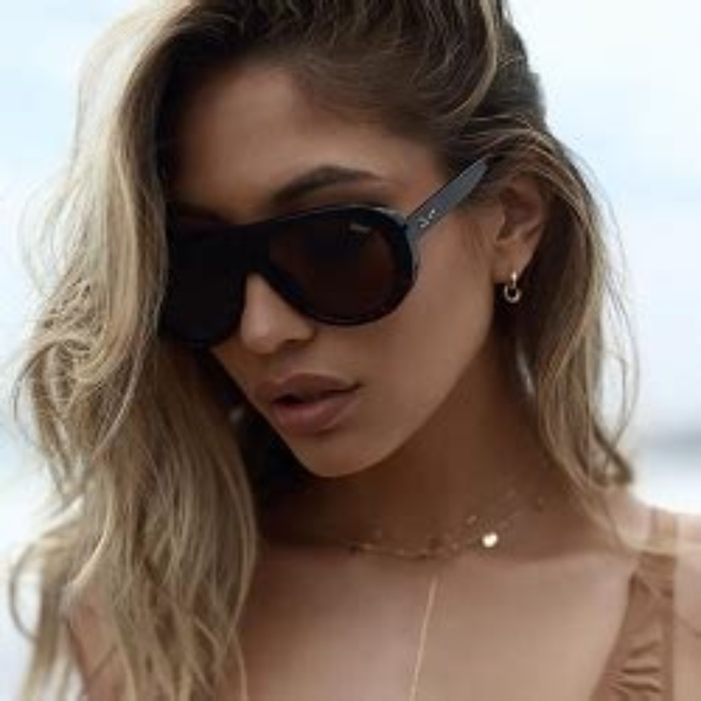 QUAY Dark Tortoise BOLD HOLLYWOOD Sunnies- NEW